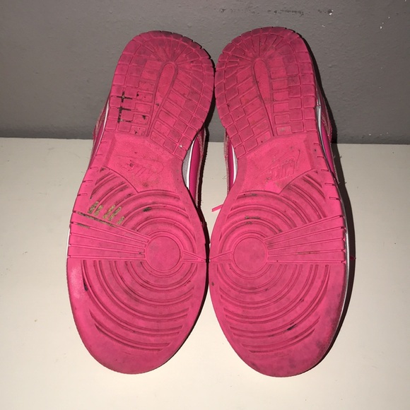 Nike Dunk Low ‘Hyper Pink’ - Picture 4 of 4